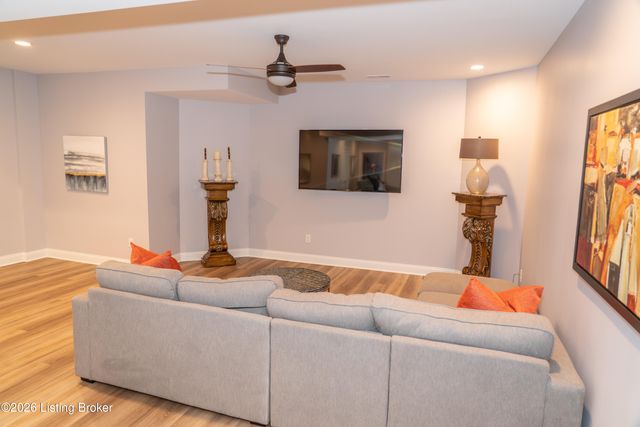 6428 Meeting St, Prospect, KY 40059