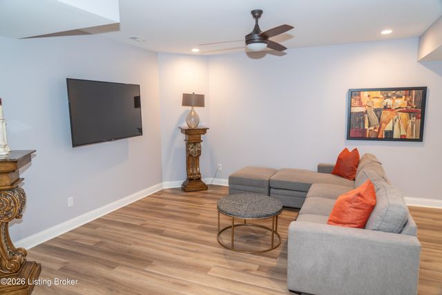 6428 Meeting St, Prospect, KY 40059