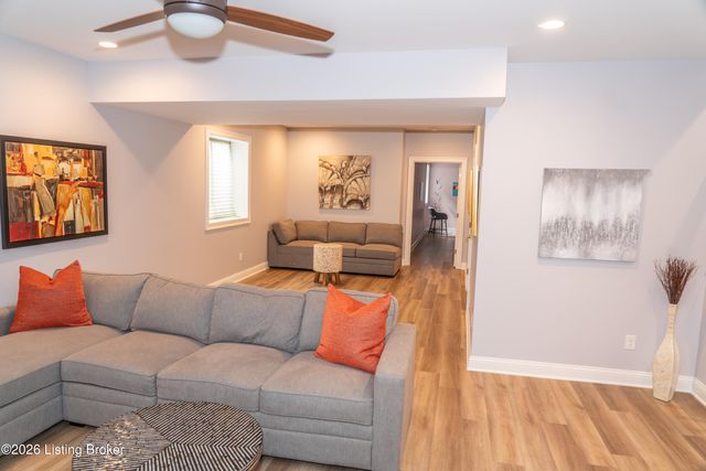 6428 Meeting St, Prospect, KY 40059