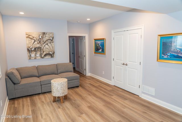 6428 Meeting St, Prospect, KY 40059