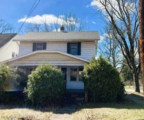 754 Russell Avenue, Akron, OH 44307