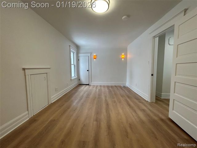 57 Madison Avenue, Mount Clemens, MI 48043