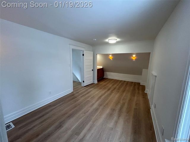 57 Madison Avenue, Mount Clemens, MI 48043