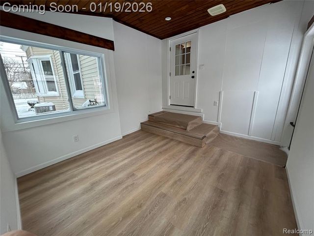 57 Madison Avenue, Mount Clemens, MI 48043