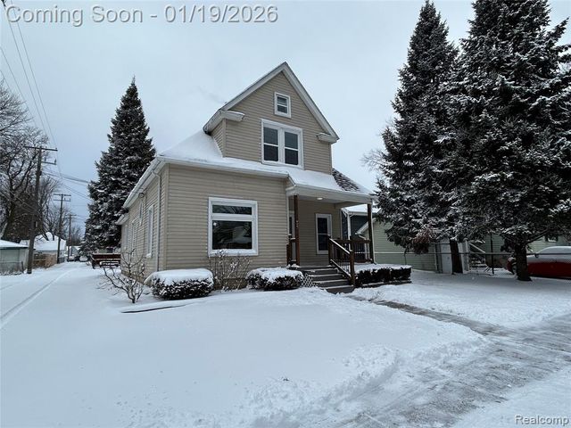 57 Madison Avenue, Mount Clemens, MI 48043