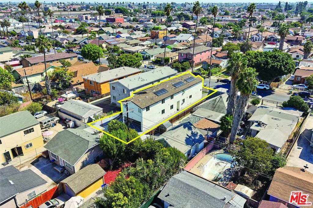 671 W 62nd Street, Los Angeles, CA 90044 — photo 2