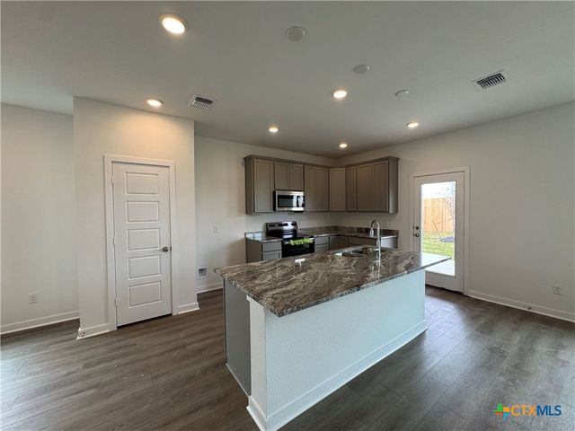713 James Parker Circle, Killeen, TX 76542