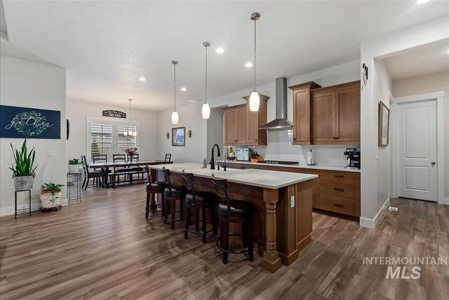 3413 N Hosta Ave, Star, ID 83669