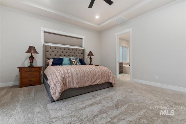 3413 N Hosta Ave, Star, ID 83669