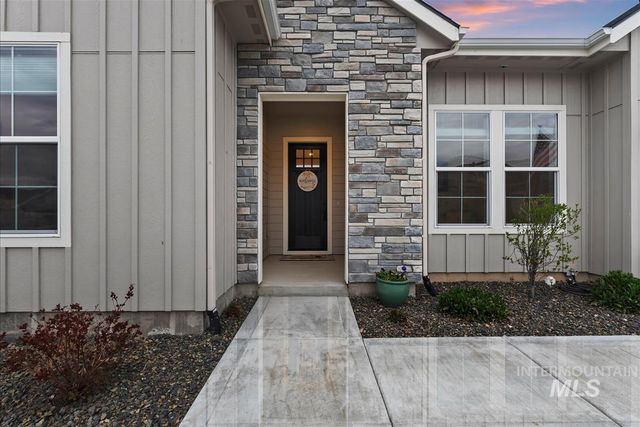 3413 N Hosta Ave, Star, ID 83669