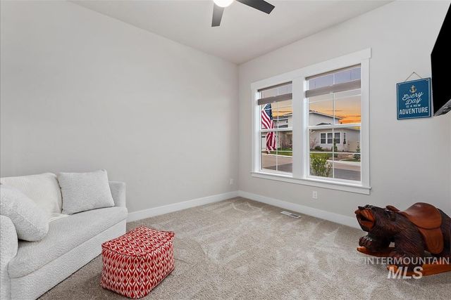 3413 N Hosta Ave, Star, ID 83669