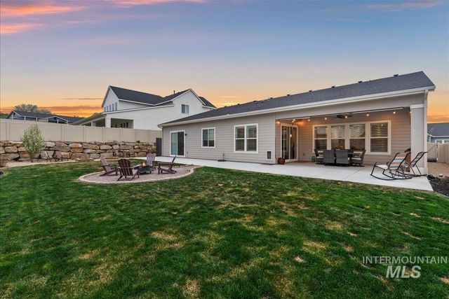 3413 N Hosta Ave, Star, ID 83669