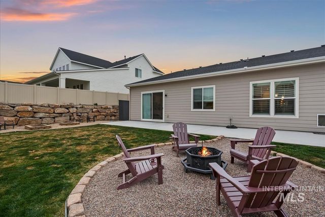 3413 N Hosta Ave, Star, ID 83669