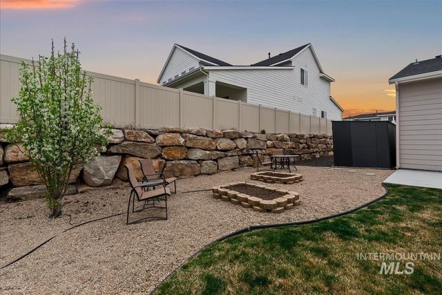 3413 N Hosta Ave, Star, ID 83669