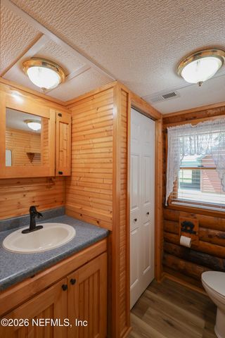 111 CRESCENT LAKE SHORE Drive, Crescent City, FL 32112