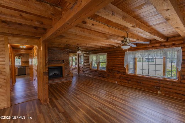 111 CRESCENT LAKE SHORE Drive, Crescent City, FL 32112