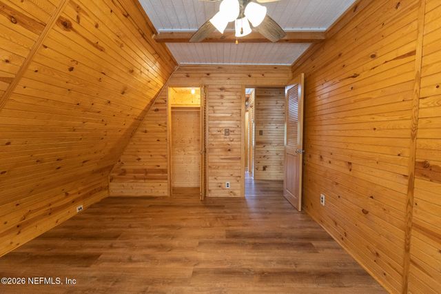 111 CRESCENT LAKE SHORE Drive, Crescent City, FL 32112