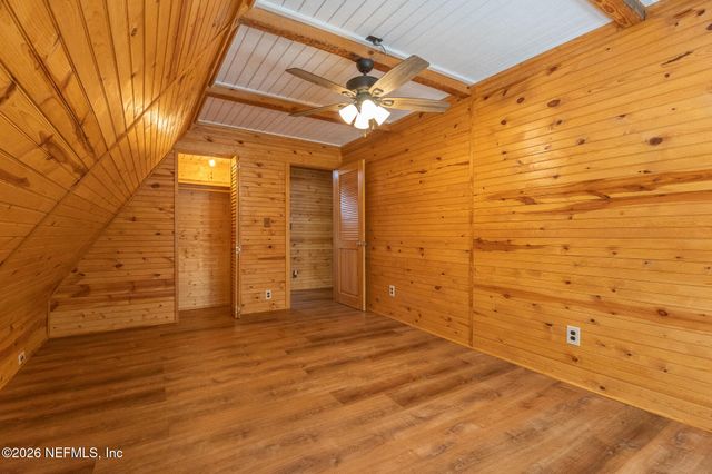 111 CRESCENT LAKE SHORE Drive, Crescent City, FL 32112