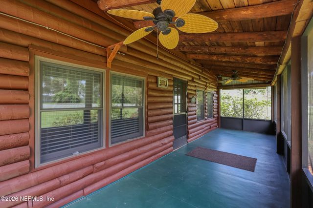 111 CRESCENT LAKE SHORE Drive, Crescent City, FL 32112