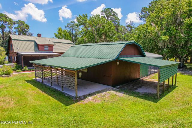 111 CRESCENT LAKE SHORE Drive, Crescent City, FL 32112