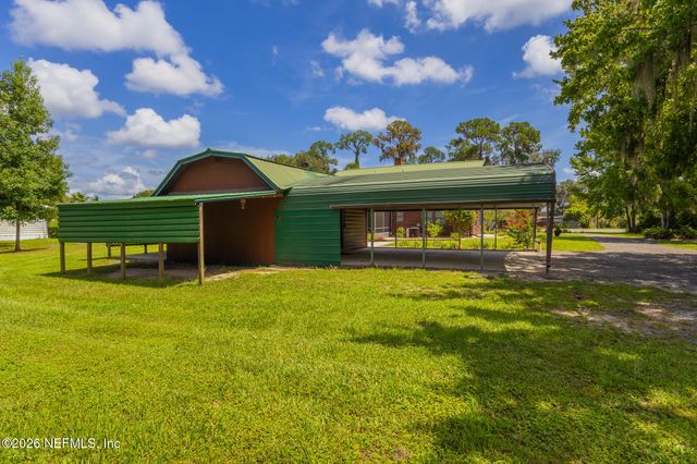 111 CRESCENT LAKE SHORE Drive, Crescent City, FL 32112
