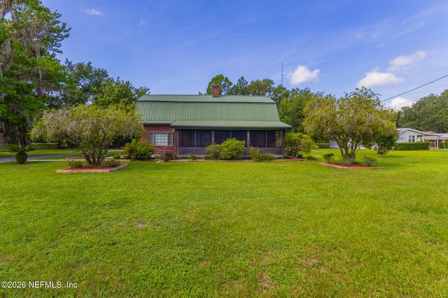 111 CRESCENT LAKE SHORE Drive, Crescent City, FL 32112