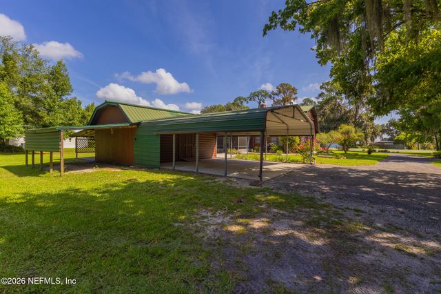 111 CRESCENT LAKE SHORE Drive, Crescent City, FL 32112