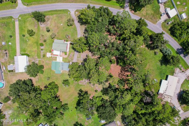 111 CRESCENT LAKE SHORE Drive, Crescent City, FL 32112
