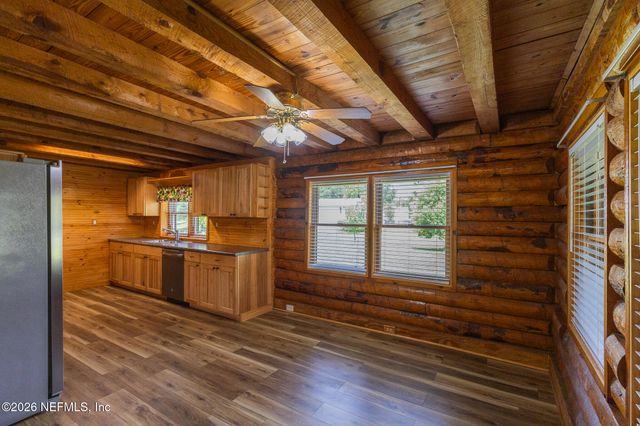 111 CRESCENT LAKE SHORE Drive, Crescent City, FL 32112