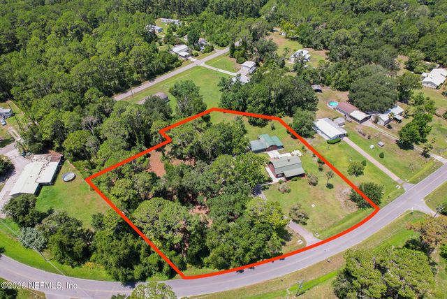 111 CRESCENT LAKE SHORE Drive, Crescent City, FL 32112
