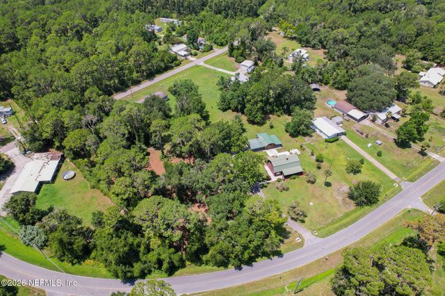 111 CRESCENT LAKE SHORE Drive, Crescent City, FL 32112