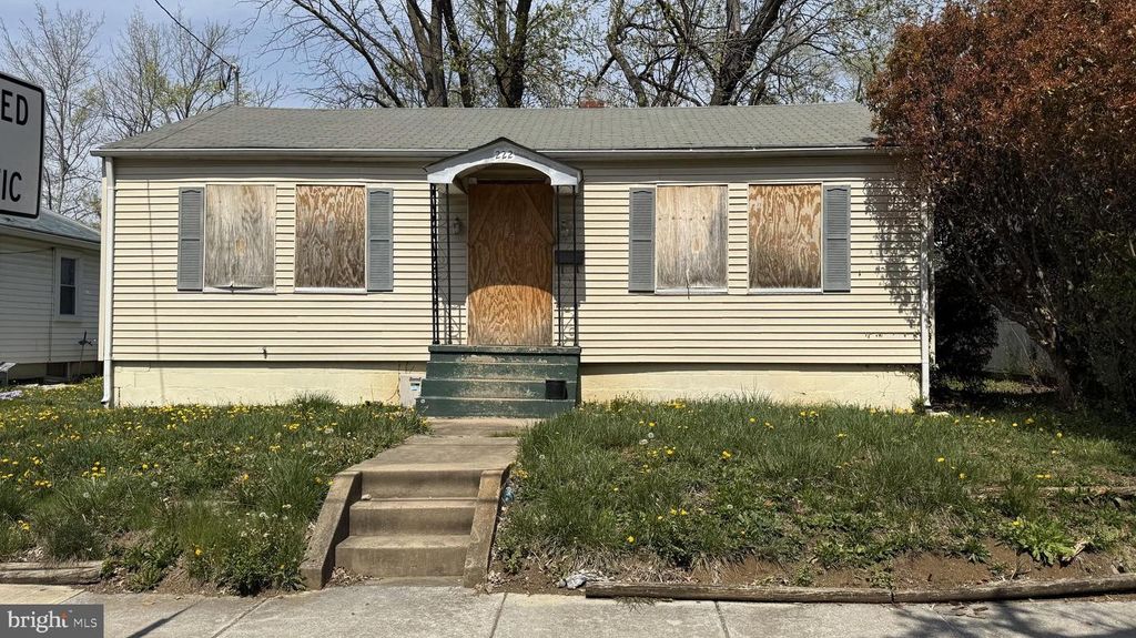 222 LIBERTY AVENUE, Winchester, VA 22601