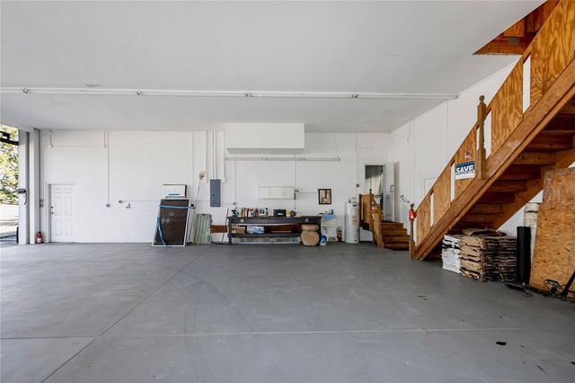 8900 SE 72ND AVENUE, Ocala, FL 34472