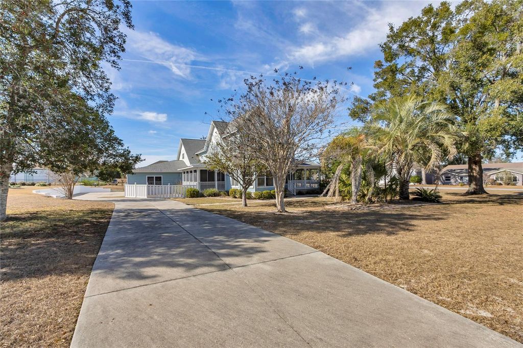 8900 SE 72ND AVENUE, Ocala, FL 34472