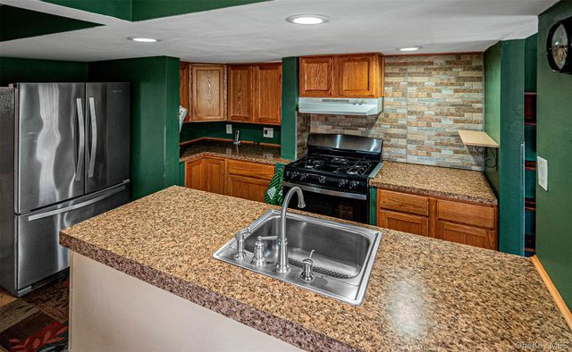 1543 Route 208, Washingtonville, NY 10992