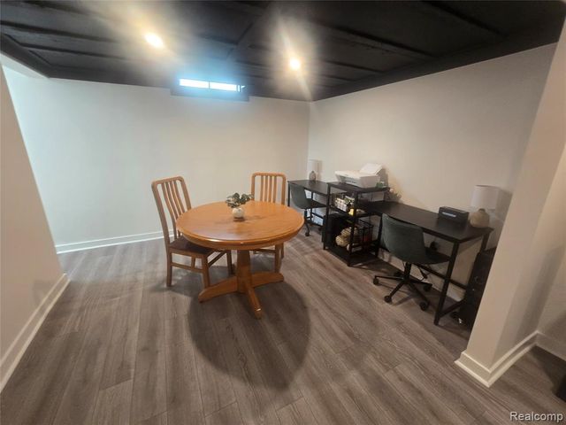 22233 Silver Creek Lane, Rockwood, MI 48173
