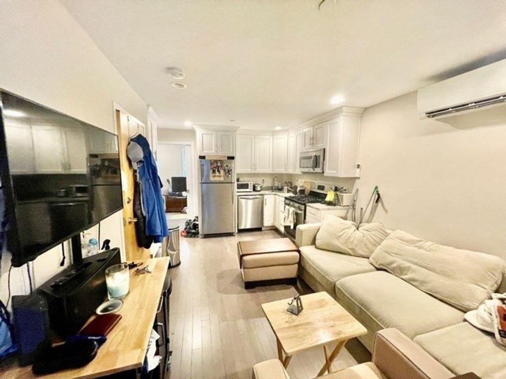 3 Stillman Place 3, Boston, MA 02113