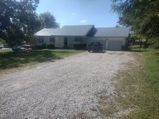 126 4th Ave, N, Baxter, TN 38544