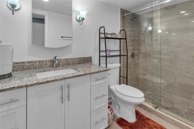 2780 NE 183rd St 1517, Aventura, FL 33160