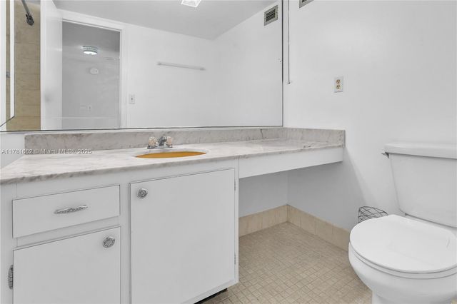 2780 NE 183rd St 1517, Aventura, FL 33160