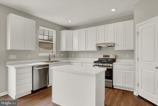 220 CHAMPIONS DR, York Haven, PA 17370