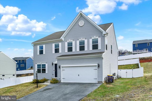 220 CHAMPIONS DR, York Haven, PA 17370