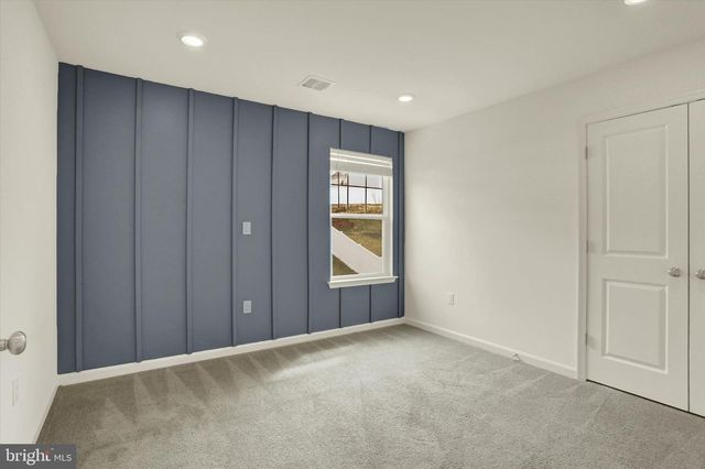 220 CHAMPIONS DR, York Haven, PA 17370