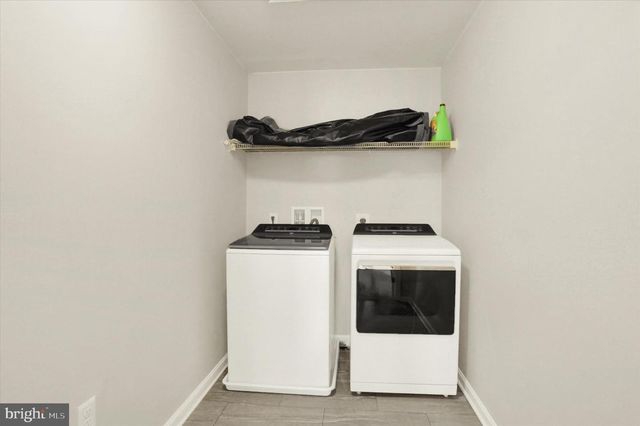 220 CHAMPIONS DR, York Haven, PA 17370