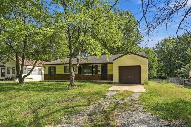 310 SW 13th Street, Blue Springs, MO 64015