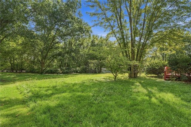 310 SW 13th Street, Blue Springs, MO 64015