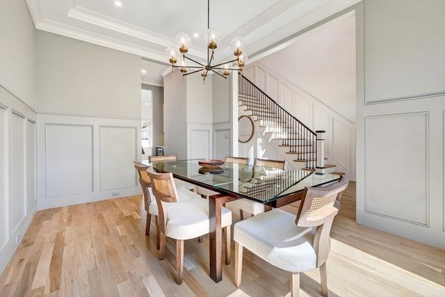 593 Saw Mill Brook Pkwy, Newton, MA 02459