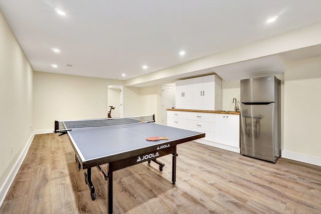 593 Saw Mill Brook Pkwy, Newton, MA 02459