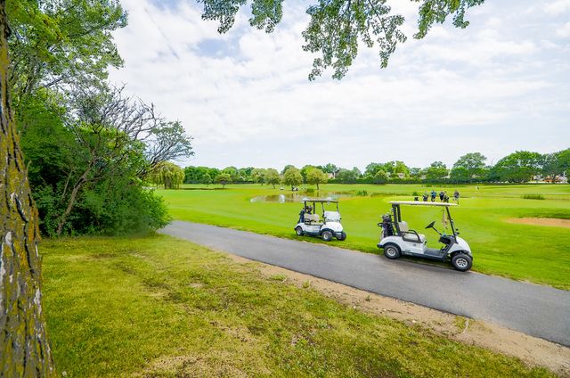 1206 S New Wilke Road 108, Arlington Heights, IL 60005