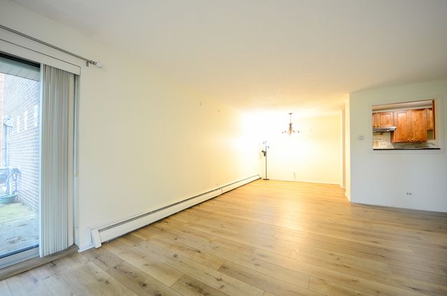 1206 S New Wilke Road 108, Arlington Heights, IL 60005